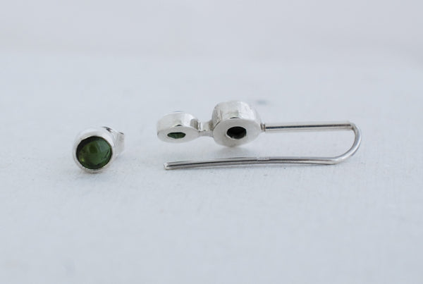 Set of two different silver earrings - green tourmaline and black stone