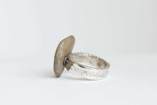 Nature connection. Unique beach pebble silver ring