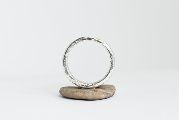Nature connection. Unique beach pebble silver ring