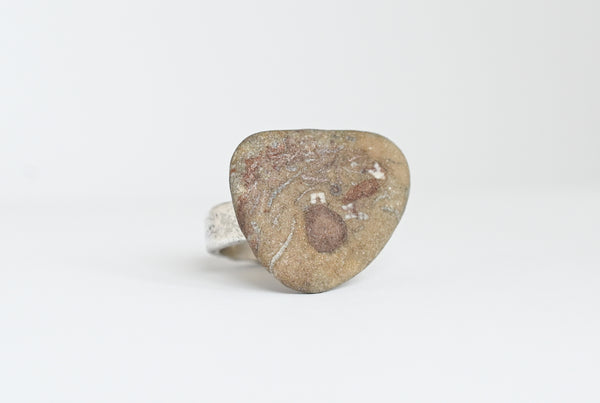 Nature connection. Unique beach pebble silver ring