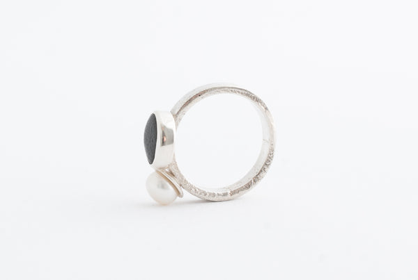 Black elegance - silver ring with seaside stone and pearl