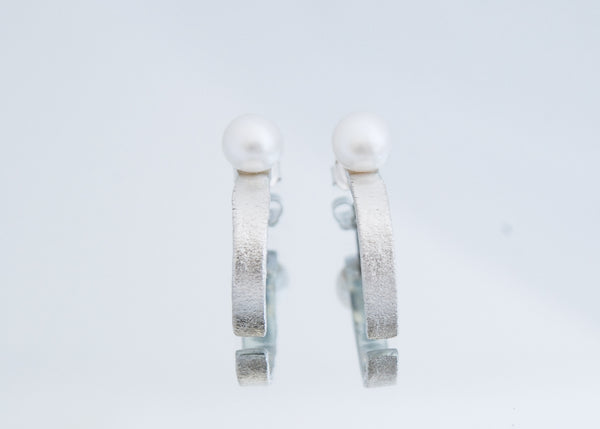 Dragonfly earrings. Rustic elegance