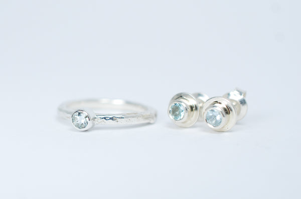 Designer jewellery. Silver jewellery set.