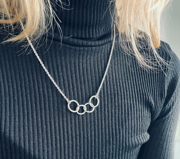 Silver chain necklace "Bond with each other"