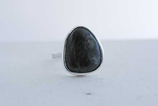 silver-ring-big-black-stone