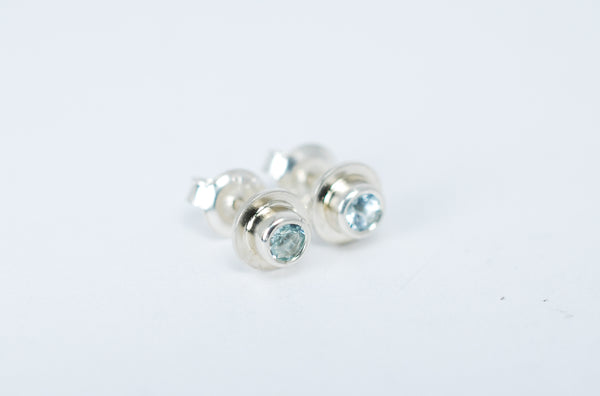 Designer jewellery. Silver stud earrings with Aquamarine gemstone.